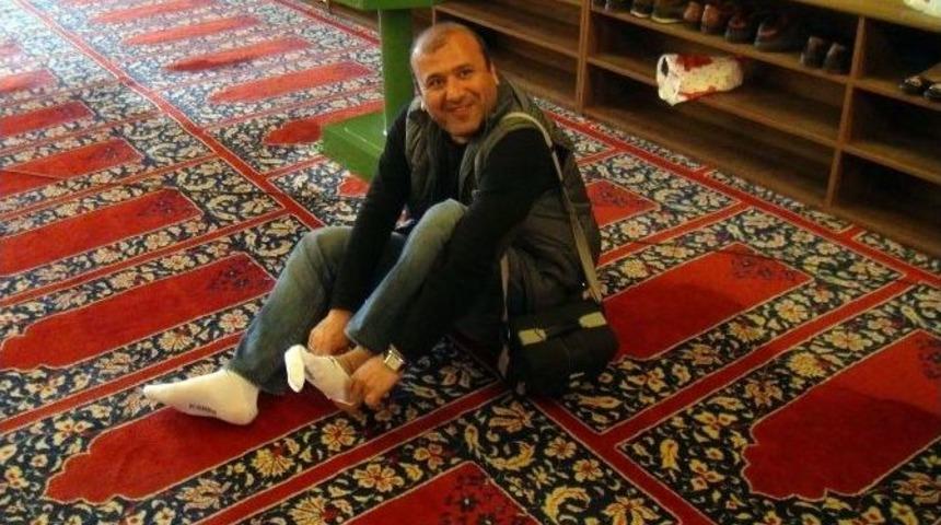 Selimiye Camii&rsquo;nde &lsquo;&uuml;cretsiz&rsquo; &Ccedil;orap Dağıtımı Başladı