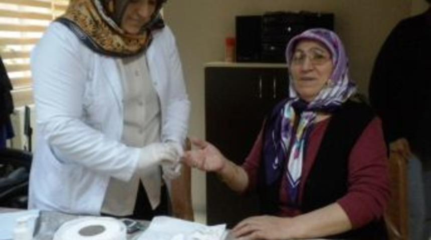 Emekliler, Sağlık Kontrol&uuml;nden Ge&ccedil;iriliyor