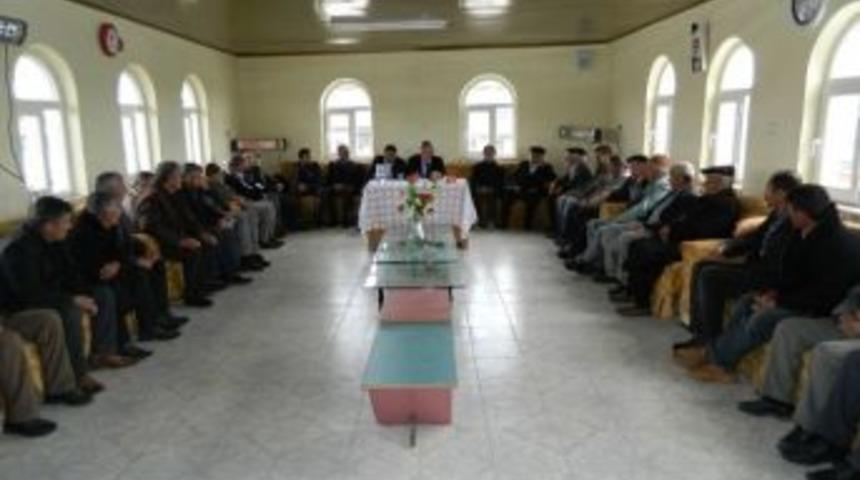 Başkan K&uuml;&ccedil;&uuml;k, Kurucava Mahallesi&rsquo;nde Halk G&uuml;n&uuml; Yaptı