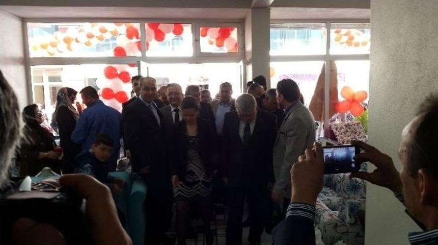 Hershey Mağazası G&ouml;lyaka&rsquo;da Hizmete Girdi