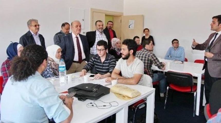 T&uuml;rk Ve Suriyeli Gen&ccedil;lere Girişimcilik Eğitimi
