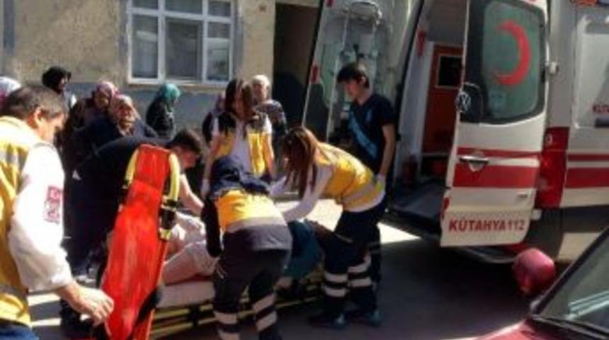 K&uuml;tahya&rsquo;da Evde Mahsur Kalan Kadını Polisler Kurtardı