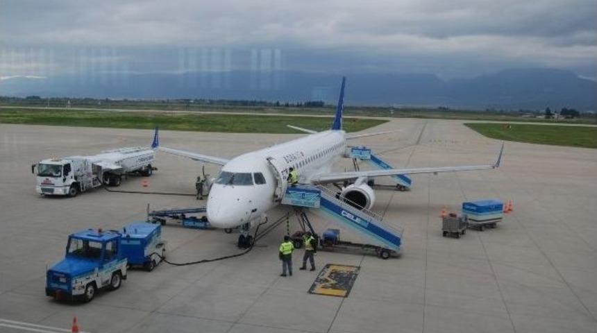 (&ouml;zel Haber) Kocaseyit Havalimanı B&uuml;y&uuml;meye Devam Ediyor