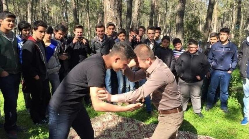 Denizli&rsquo;de &Uuml;lk&uuml;c&uuml; Gen&ccedil;ler Piknikte Buluştu