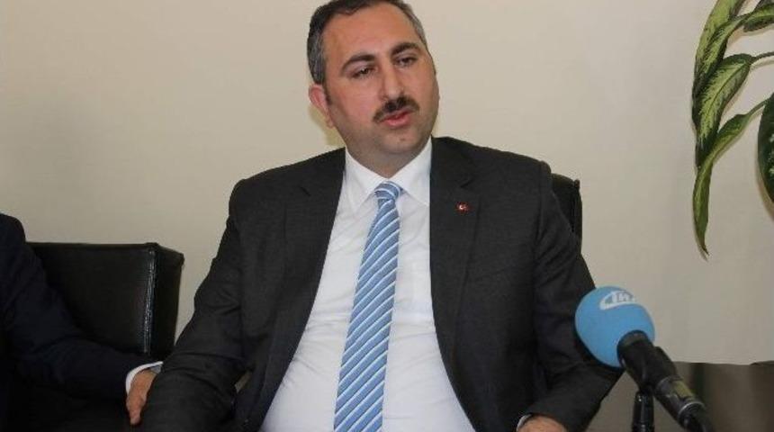 Ak Parti Genel Başkan Yardımcısı Abdulhamit G&uuml;l: