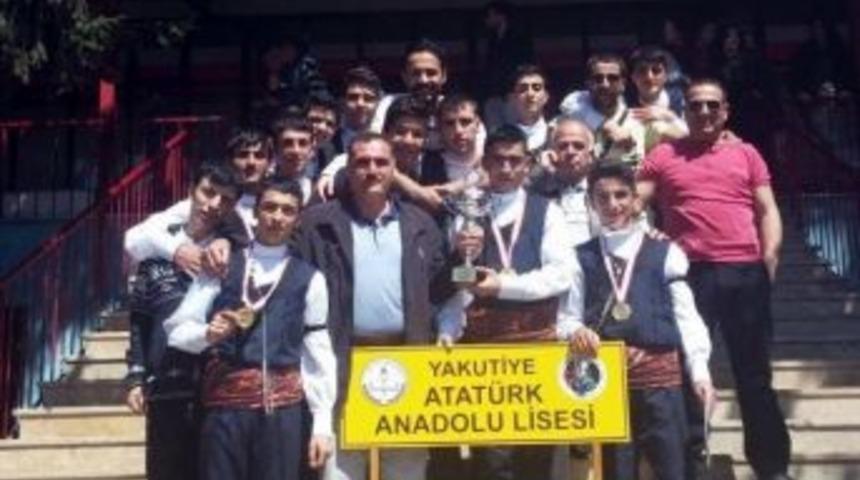 Atat&uuml;rk Anadolu Lisesi Halk Oyunlarında T&uuml;rkiye Şampiyonu Oldu