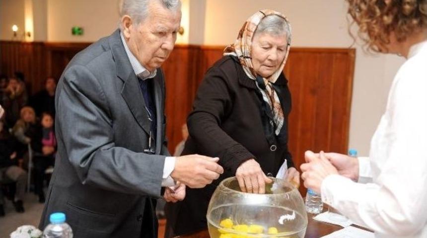 Ş&uuml;kriye Konutları Yeni Sahiplerine Kavuştu