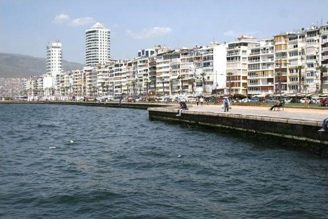 İzmir’de ’kordon’ Tartışması