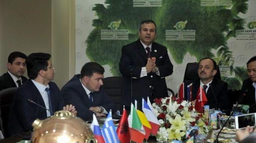 Gemi S&ouml;k&uuml;mc&uuml;ler Vietnam Heyetini Ağırladı