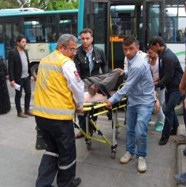 Şanlıurfa'da Midibüsün Çarptığı Yaya Yaralandı