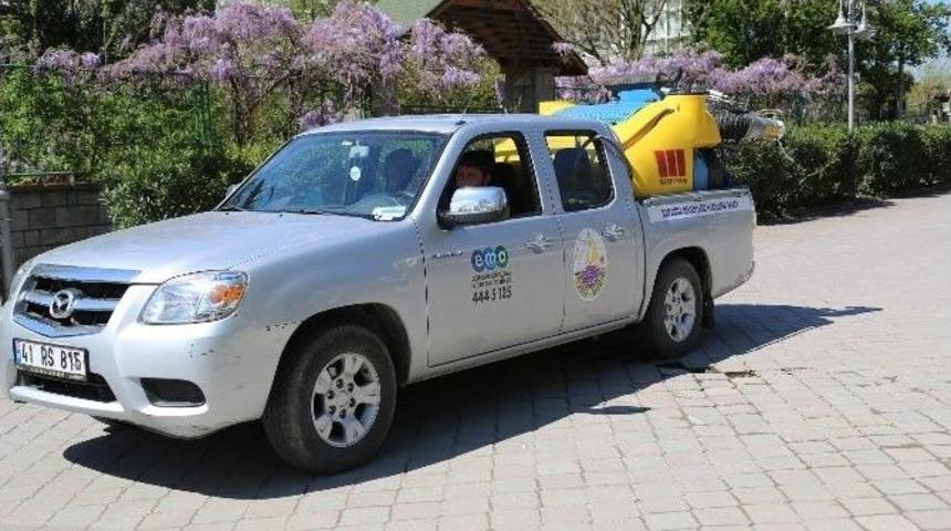 Sapanca Belediyesi Sineklere Karşı İla&ccedil;lama Yapıyor