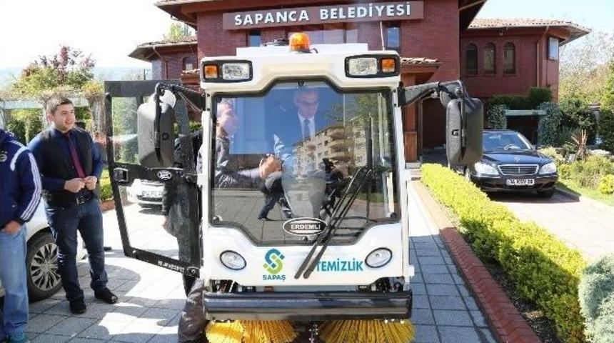 Sapanca Belediyesi, Temizlik İşleri Ara&ccedil; Filosuna Yeni Bir Ara&ccedil; Kazandırdı