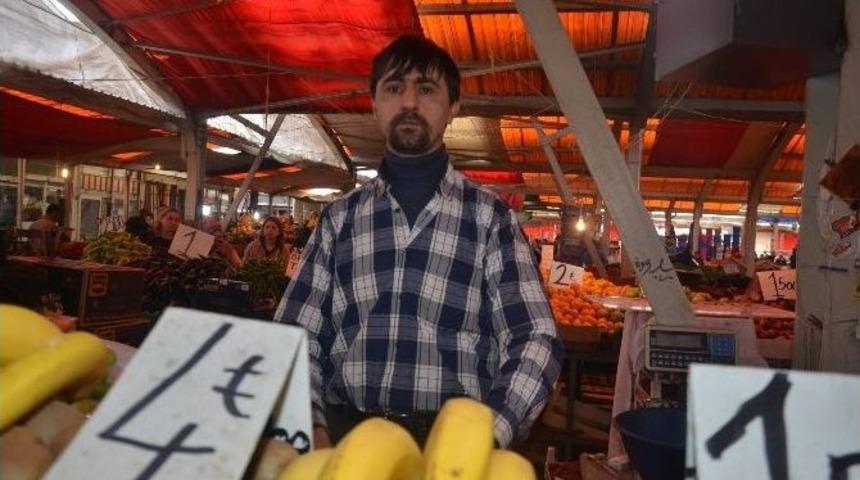 Pazar Esnafının Hırsızlarla Başı Dertte