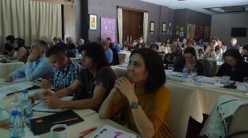 Do&ccedil;. Dr. Altıntaş: Bitkilerle Yanlış Tedavi Hayatınızı Karartmasın