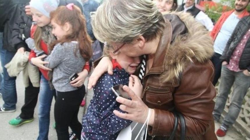 D&uuml;nya &Ccedil;ocuklarına Annelik Yaptılar