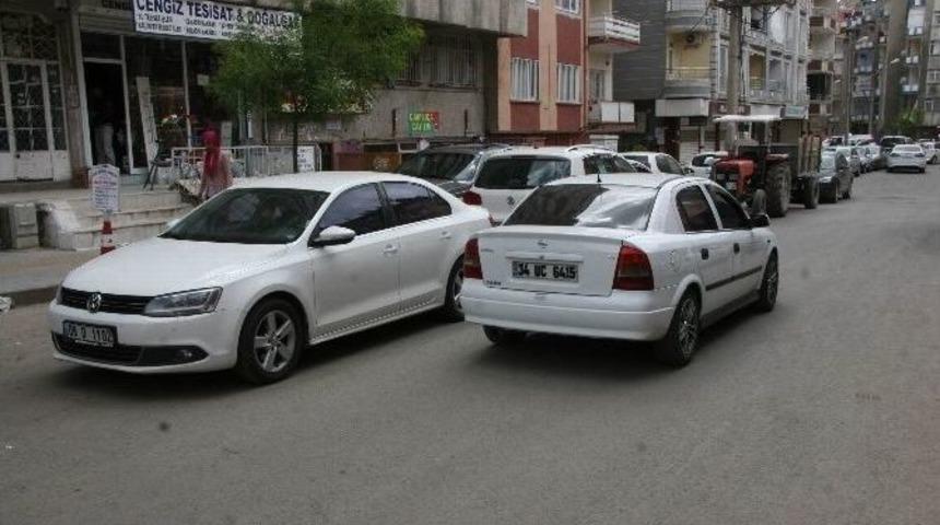 S&uuml;r&uuml;c&uuml;ler, Trafik Sigortasını Ceza Yememek İ&ccedil;in Yapıyor