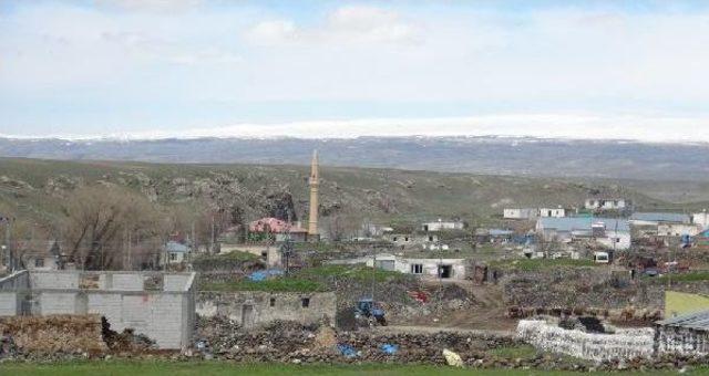 Büyük Çatma Köyü'nde Ermenilerin Şehit Ettiği 183 Kişi Anıldı