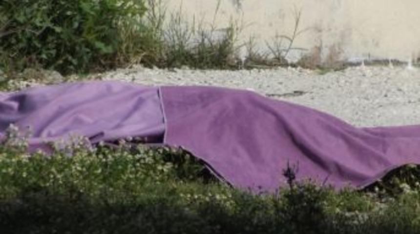 Sokakta &Ouml;l&uuml; Bulundu