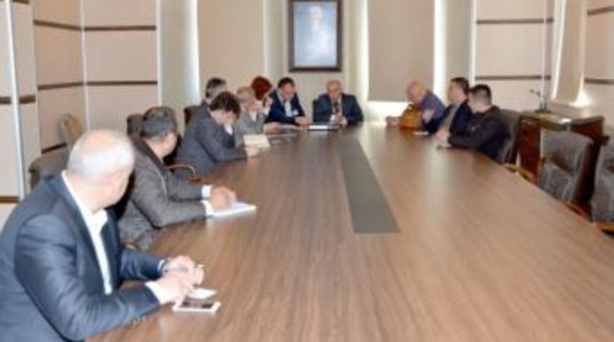 Kartepe Belediyesi Plastik Masa Ve Sandalye Aldı