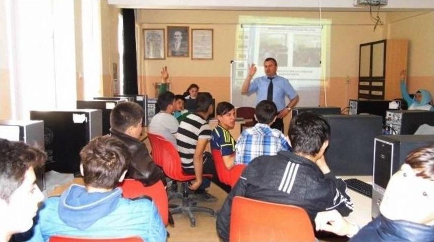 Hisarcık &Ccedil;pl&rsquo;de &Ouml;ğrencilere B&ouml;l&uuml;m Tanıtımı Yapılıyor