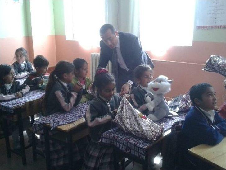 Van’da ‘her Çocuğun Bir Oyuncağı Olsun’ Kampanyası G1