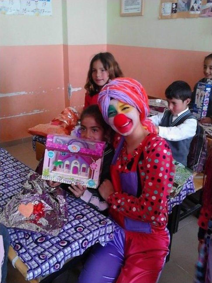 Van’da ‘her Çocuğun Bir Oyuncağı Olsun’ Kampanyası G4