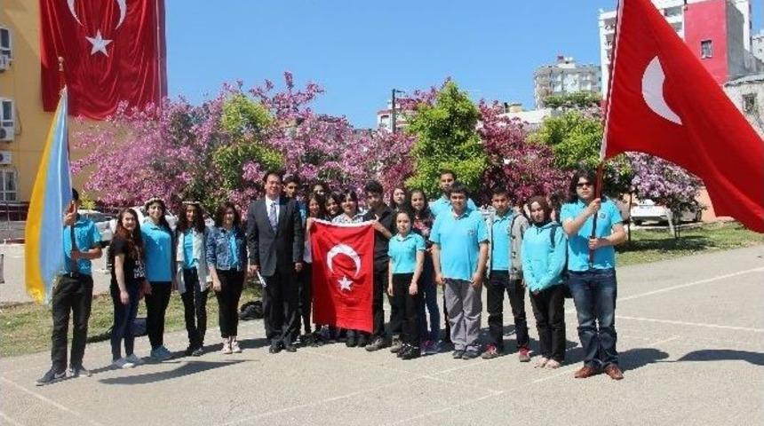 Şehitler Parkı&rsquo;nda &Ccedil;anakalle Coşkusu