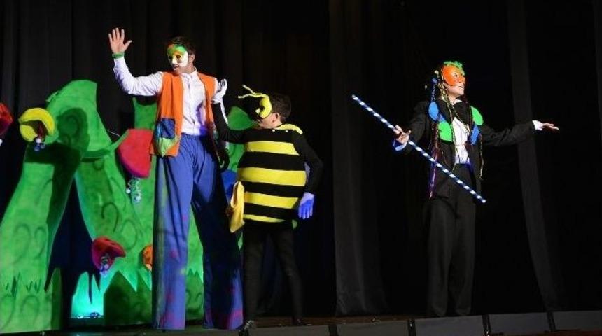 "tınmaz" İsimli Oyun &Ccedil;ocuklarla Buluştu