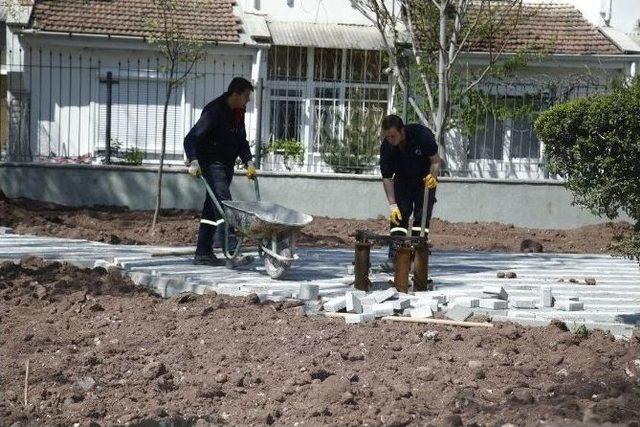 Odunpazarı Belediyesi Ekipleri Bilgi Parkı’nı Yeniledi