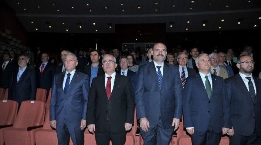 İmam-ı A&rsquo;zam Ve Hanefilik Sempozyumu Esog&uuml;&rsquo;de Başladı