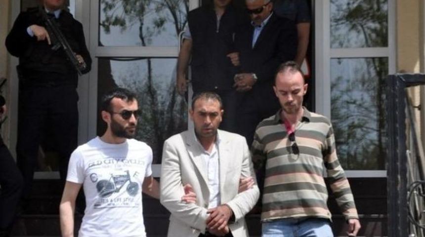 20 Bin Tl’lik Sigara Çalan Şahıslar Kıskıvrak Yakalandı