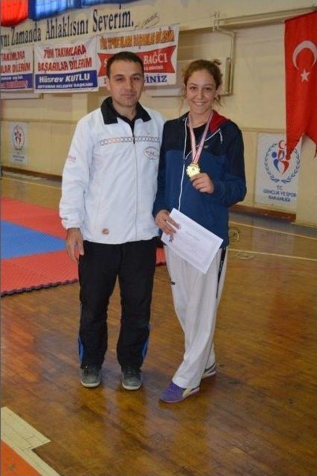 Bilecikli Taekwondocular Türkiye Şampiyonasından Madalya İle Döndü