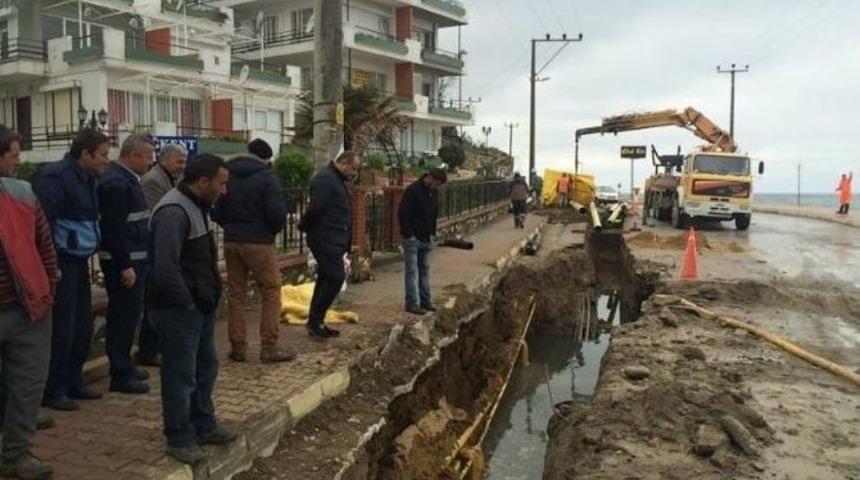 &Ccedil;ınarcık&rsquo;ta Doğalgaz &Ccedil;alışmaları S&uuml;r&uuml;yor