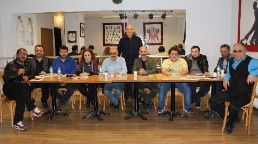 &lsquo;reji At&ouml;lyesine&rsquo;ne 30 Kişi Katıldı