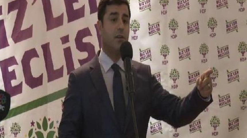 Selahattin Demirtaş Partisinin İstanbul Dayanışma Yemeğinde Konuştu