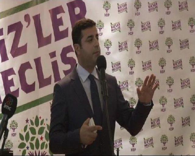 Selahattin Demirtaş Partisinin İstanbul Dayanışma Yemeğinde Konuştu