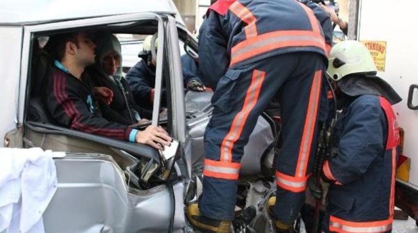 Kağıthane'de Kaza: 2 Yaralı