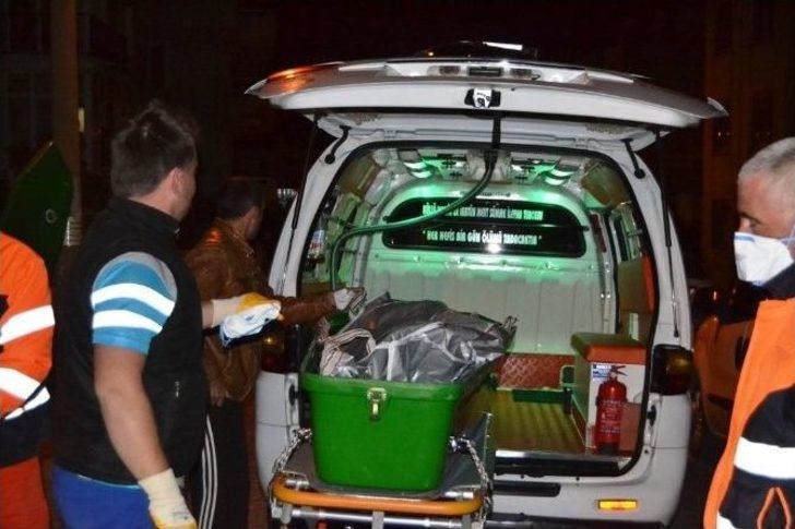 Bursalı Tekstilci Ayvalık’taki Evinde Ölü Bulundu G4