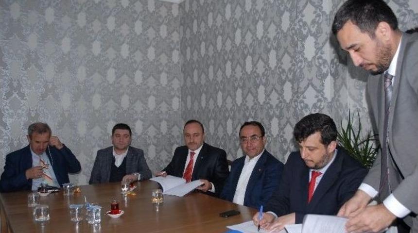 Bolvadin Belediyesi &Ccedil;alışanlarının Toplu S&ouml;zleşme Sevinci