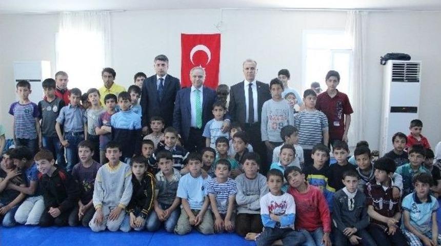 3 Bin Suriyeli M&uuml;lteci Sporla Tanıştı