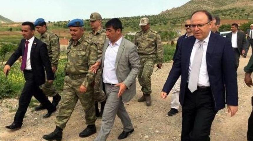 Siirt'te K&ouml;y Korucusu Muhtar &Ouml;ld&uuml;r&uuml;ld&uuml;