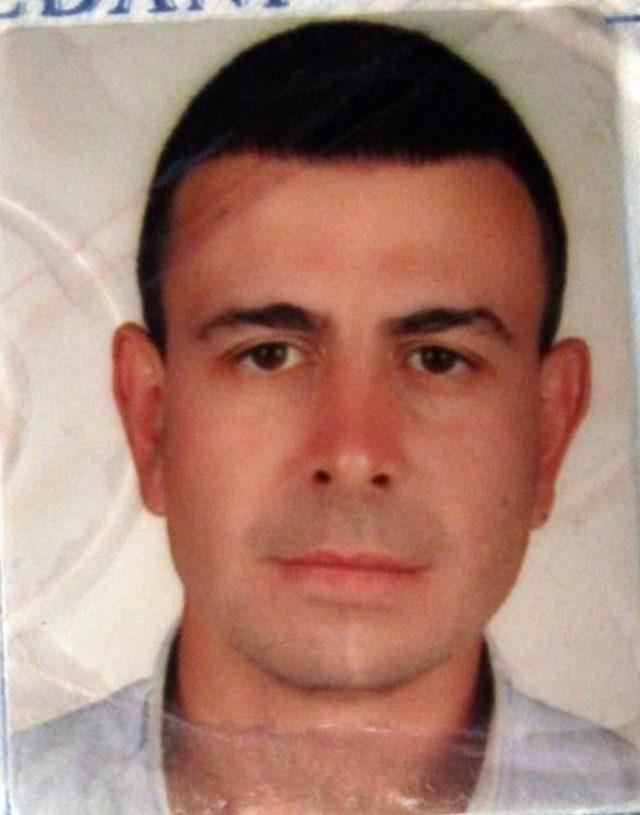 Sokakta Tartıştığı Cezaevi Arkadaşını &Ouml;ld&uuml;rd&uuml; 3