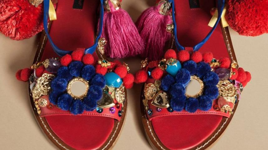  &Uuml;nl&uuml; markadan 7 bin liralık sandalete skandal isim 