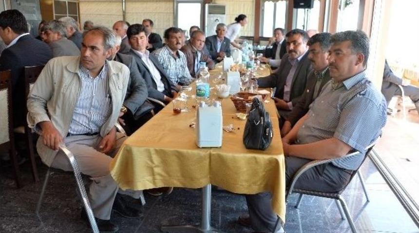 Taş Ve Daire Başkanlarının Muhtar Ziyaretleri S&uuml;r&uuml;yor