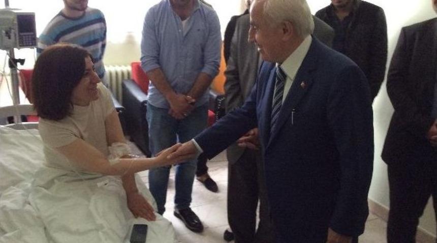 Edirne Valisi Şahin, Trafik Kazası Ge&ccedil;iren Ak Partili Adayı Ziyaret Etti