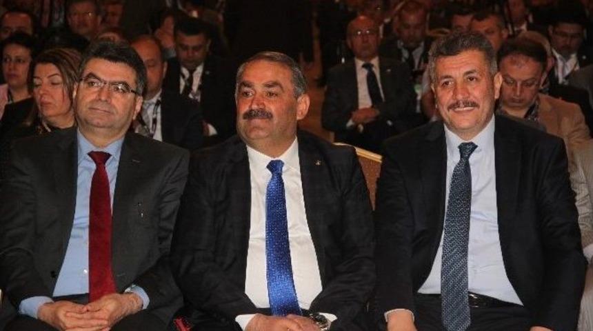 10. T&uuml;rkiye Muhasebe Forumu S&uuml;r&uuml;yor