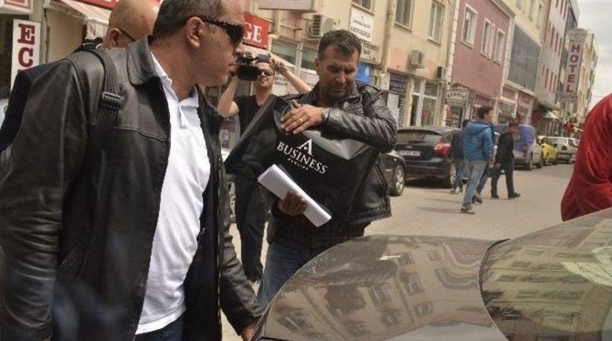 &Ccedil;anakkale&rsquo;de İş Adamları Derneğine Polis Baskını