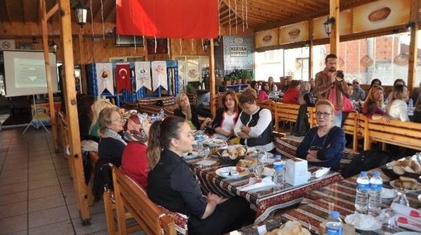 Boz&uuml;y&uuml;k&rsquo;te Kadın Girişimciler Arasında Dayanışma