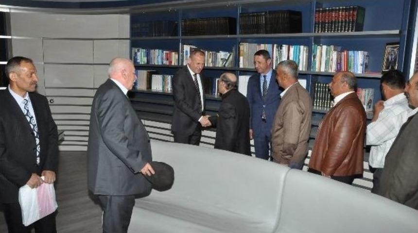 Başkan Keleş Roman Derneği Temsilcileri İle Bir Arada