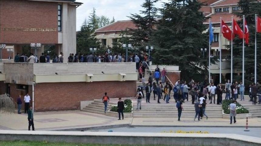 Eskişehir&rsquo;de Kanlı Gerginlik: 1 Yaralı